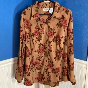 🦋 3 for $12 🦋 White Stag floral button up blouse